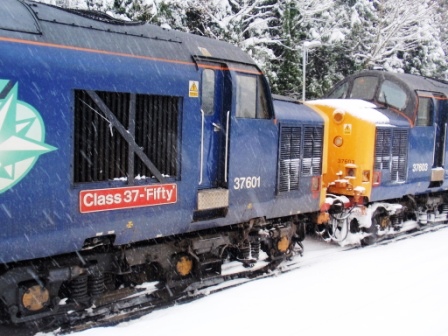 2-12-2010 snow in Otford 0314.jpg