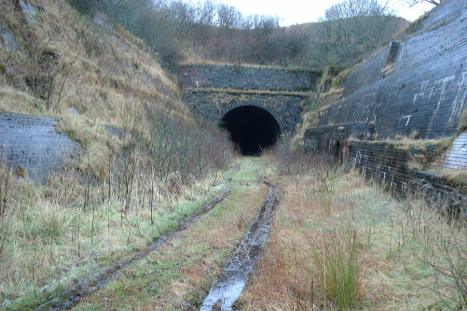 Whitrope_Tunnel01_1999-12-11